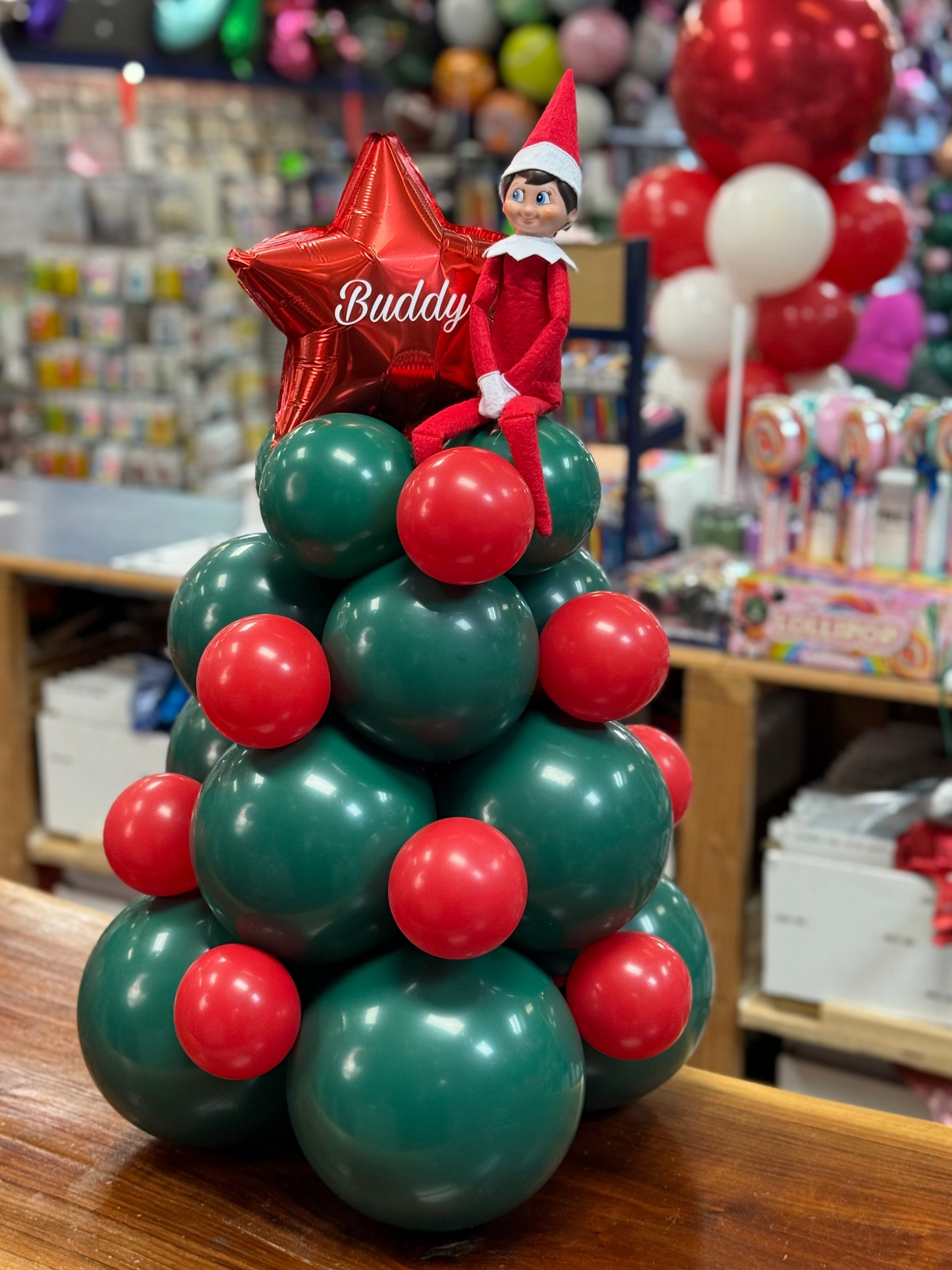 Mini Balloon Elf Tree