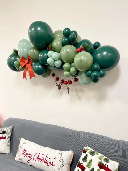 Deck the Halls - Grab & Go Garland