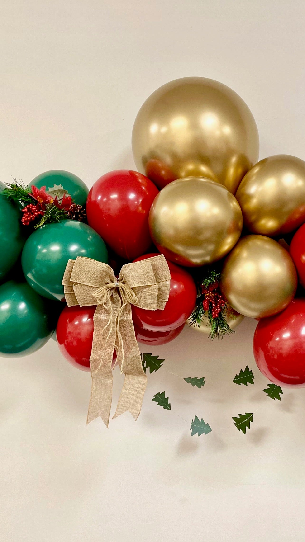 ‘Tis the Season - Grab & Go Balloon Garland