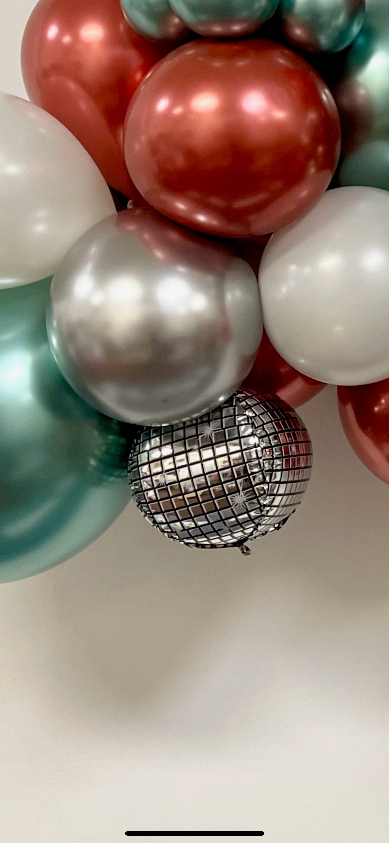 Shiny & Chrome - Grab & Go Balloon Garland