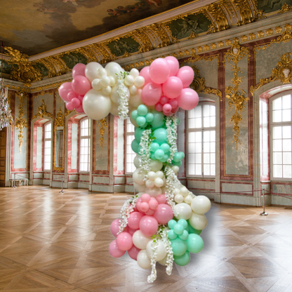 Custom Organic Freestanding Garland